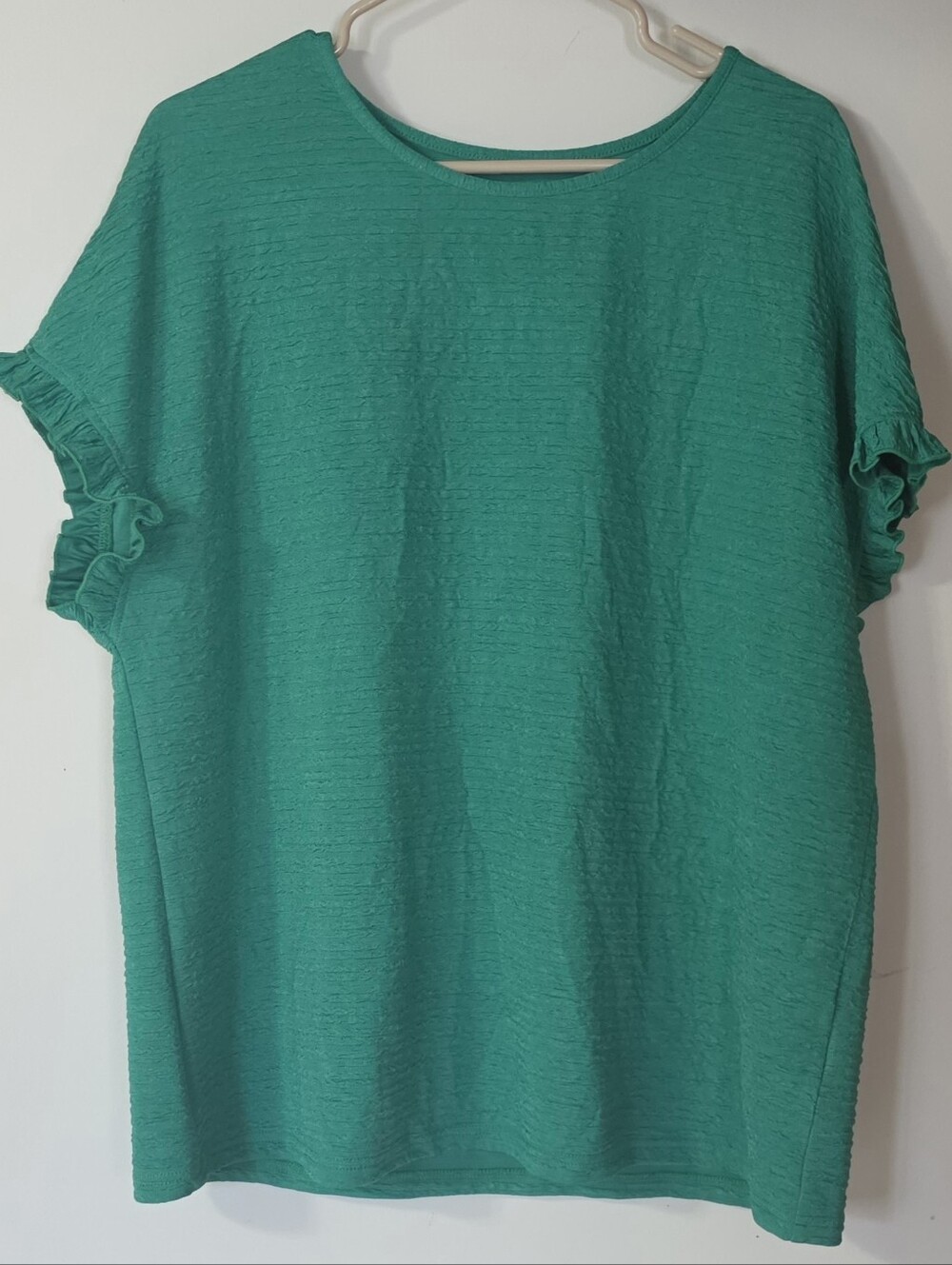 2X Eytino Textured Kelly Green Short Sleeve Ruffle Top